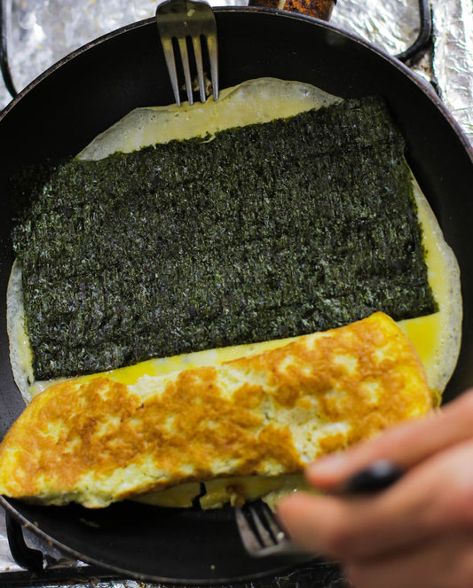 Korean Rolled Omlette with Nori (Gyeran Mari with Gim)